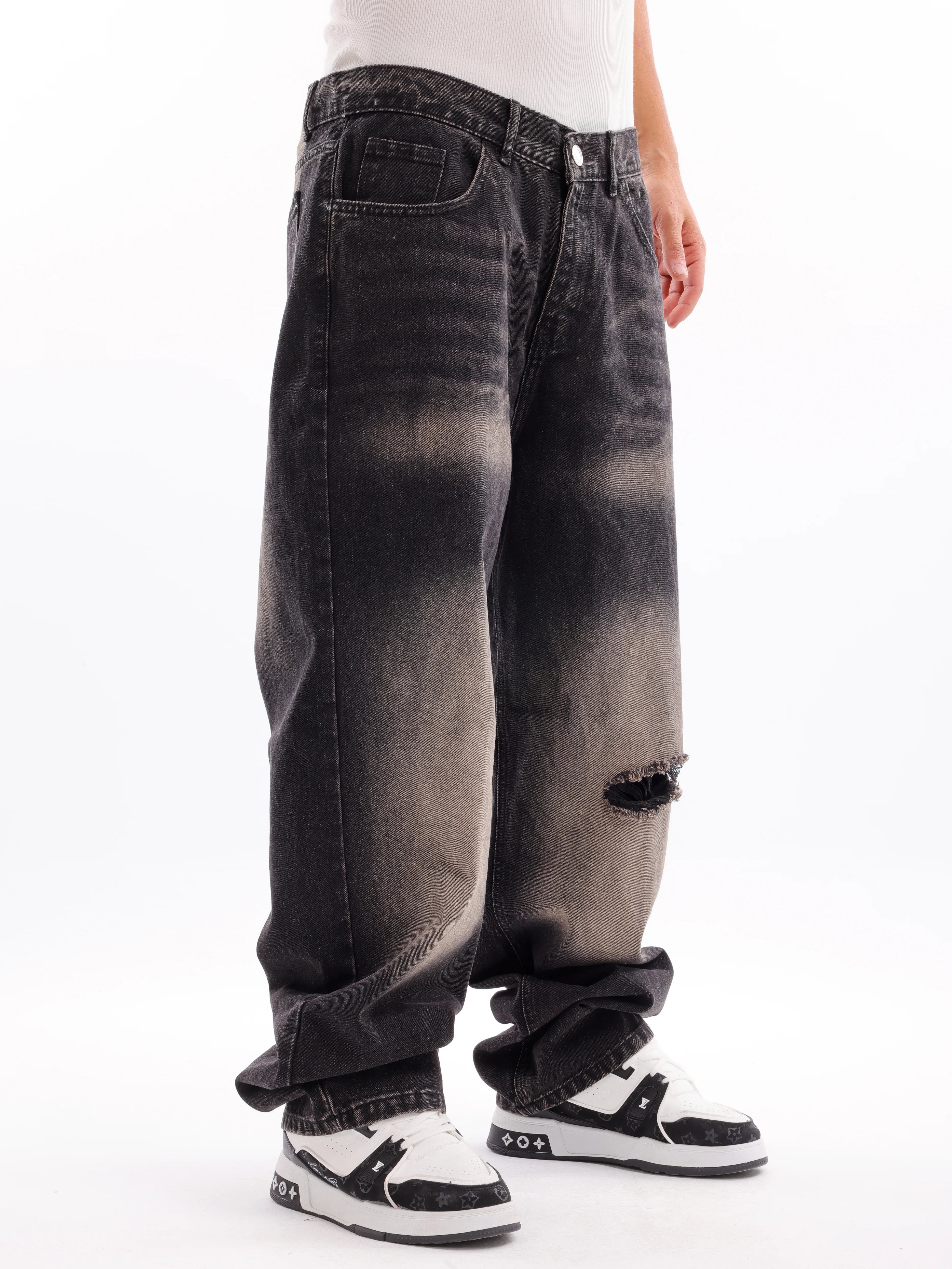 Cutting Wideleg Denim