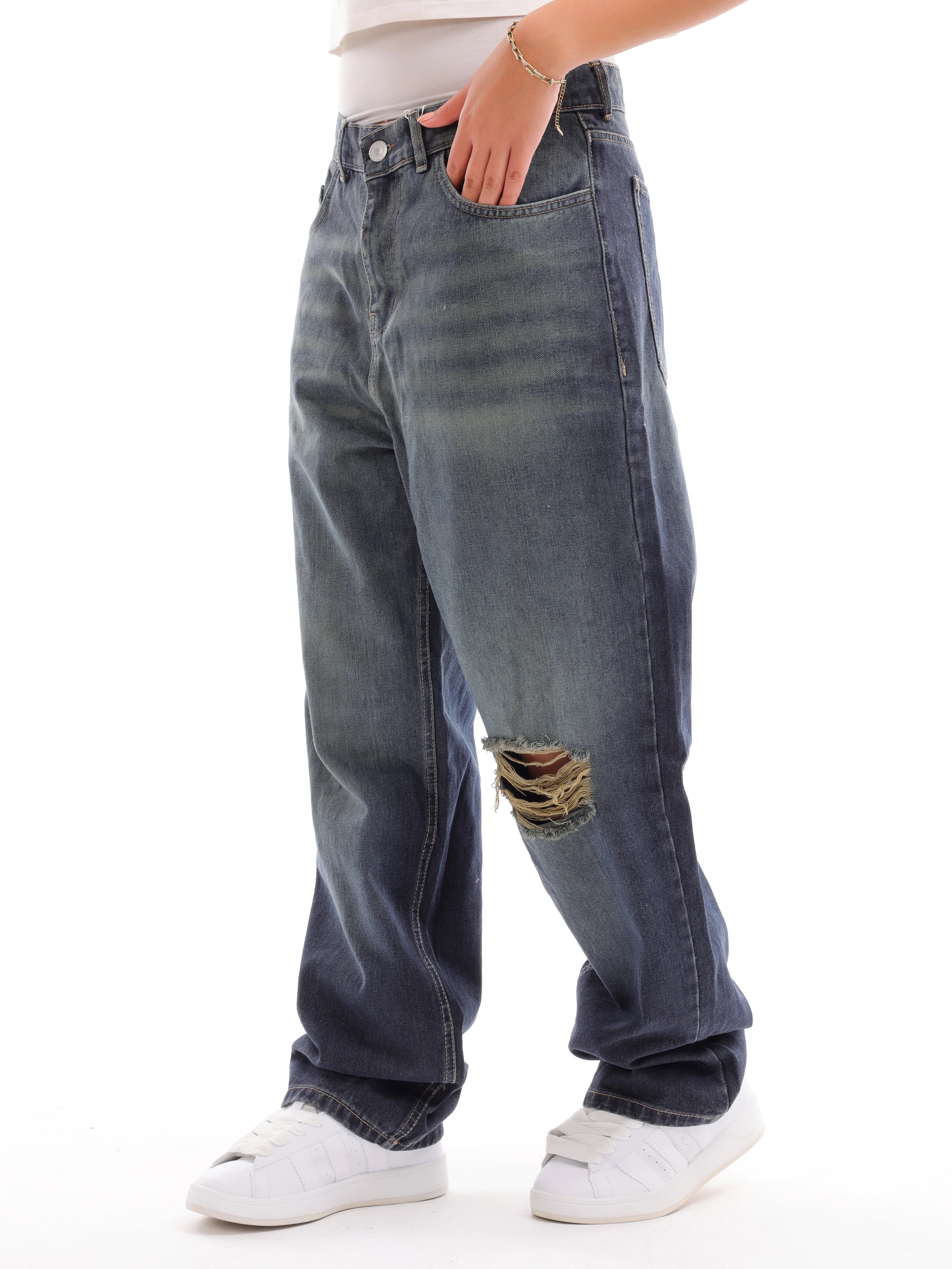 Cutting Wideleg Denim